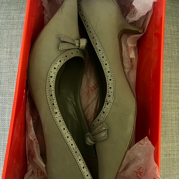 Charles by Charles David Grey Combo Dizzie Kitten Heel Pumps US 7 (M, B) - Picture 2 of 8